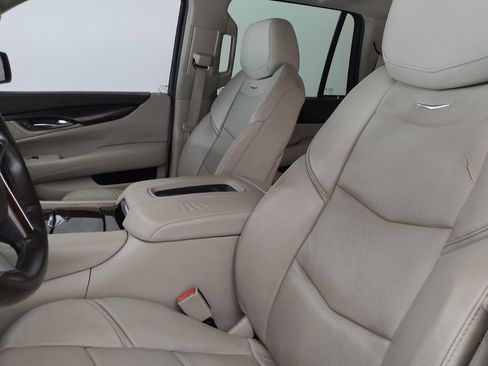 Used 2015 Cadillac Escalade Premium RWD image 17