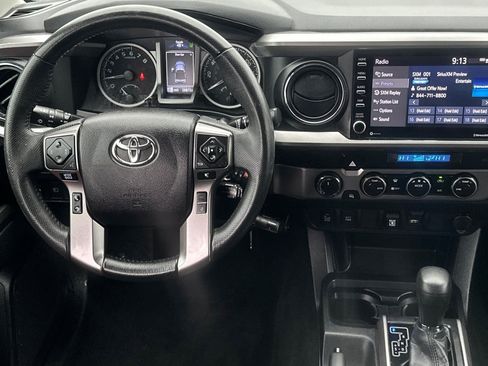 Used 2022 Toyota Tacoma SR5 w/ Technology Package image 14