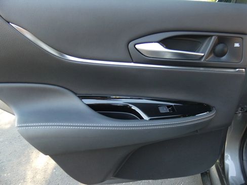 Used 2023 Toyota Mirai image 36