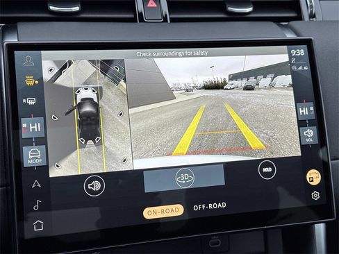 Certified 2025 Land Rover Discovery Sport S image 23