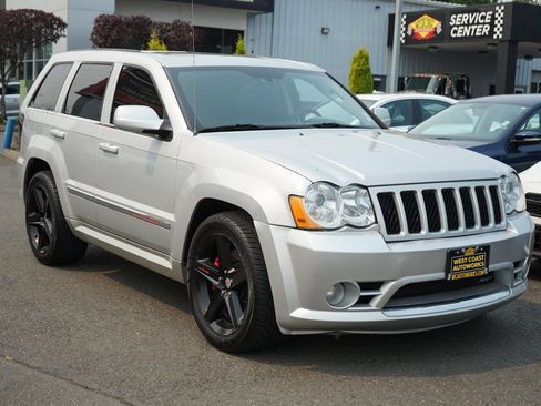Used 2010 Jeep Grand Cherokee SRT8 w/ SRT Option Group I AWD/4WD image 8