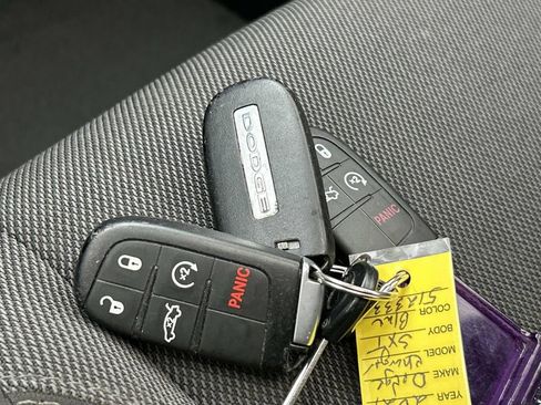 Used 2021 Dodge Charger SXT w/ Blacktop Package image 26