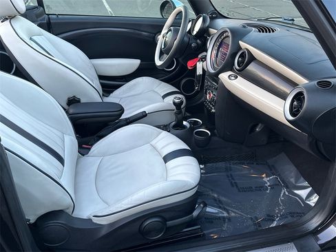 Used 2015 MINI Cooper S image 9