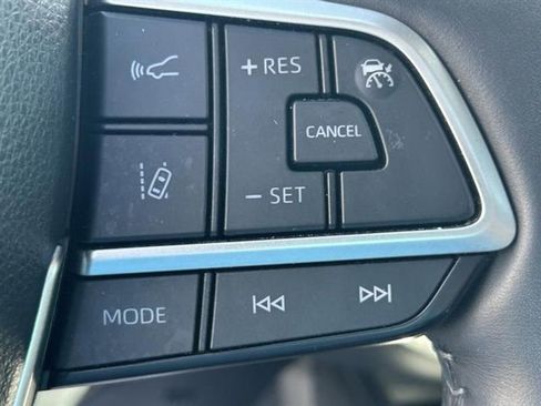 Used 2023 Toyota Highlander Platinum image 14