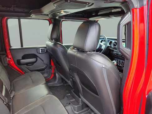 Used 2021 Jeep Wrangler Unlimited Sport image 27