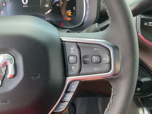 New 2026 RAM 2500 Laramie AWD/4WD image 22