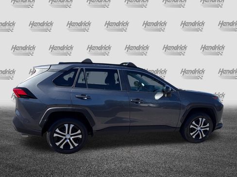 Used 2020 Toyota RAV4 LE AWD/4WD image 11