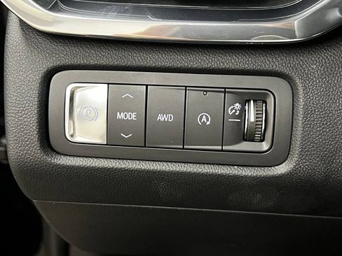 New 2026 GMC Acadia Elevation w/ Elevation Premium Package AWD/4WD image 14