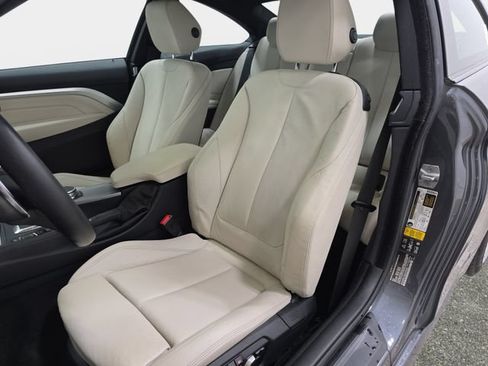 Used 2019 BMW 440i xDrive Coupe w/ M Sport Package AWD/4WD image 14