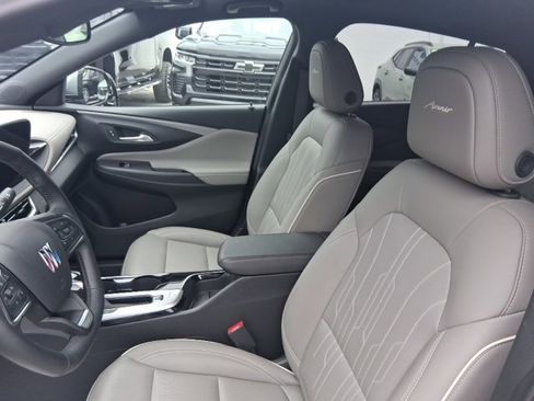 Certified 2025 Buick Envista Avenir image 23