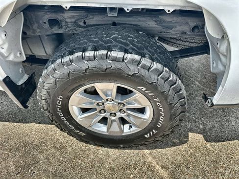 Used 2021 Chevrolet Silverado 1500 LT RWD image 12