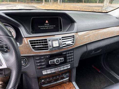 Used 2014 Mercedes-Benz E 350 Sedan image 6