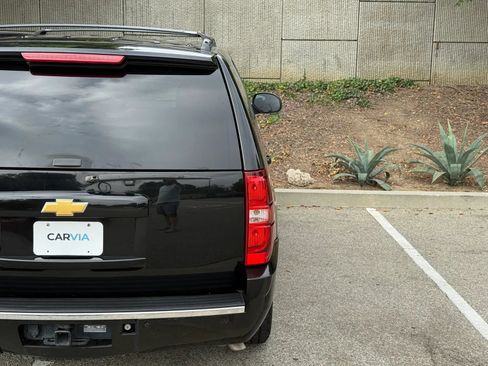 Used 2013 Chevrolet Tahoe LT RWD image 16