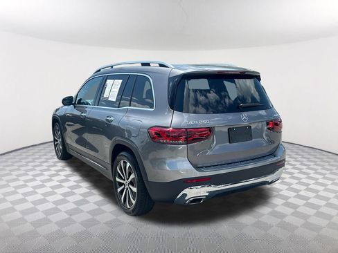 Used 2021 Mercedes-Benz GLB 250 4MATIC image 7