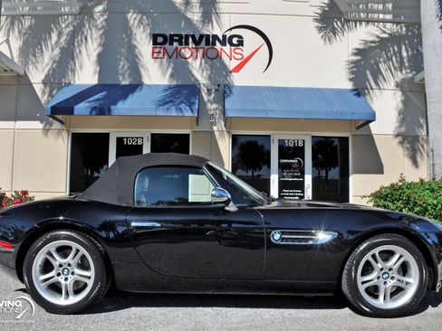 Used 2001 BMW Z8 image 6