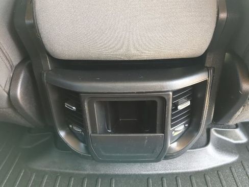 Used 2019 RAM 1500 Big Horn RWD image 23