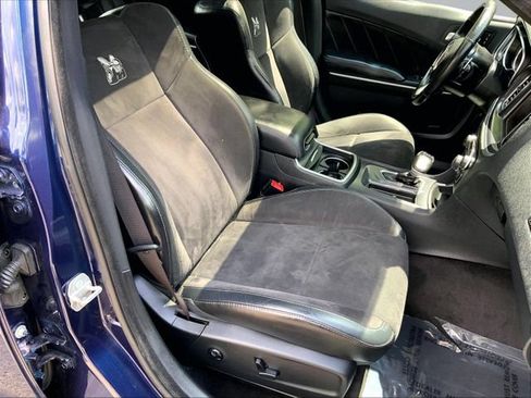 Used 2017 Dodge Charger R/T Scat Pack RWD image 28