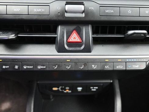 Used 2025 Kia K4 LXS image 24