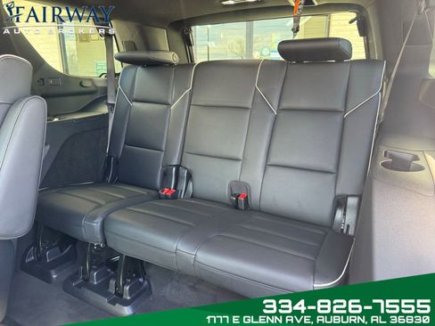 Used 2025 Cadillac Escalade Premium Luxury image 14