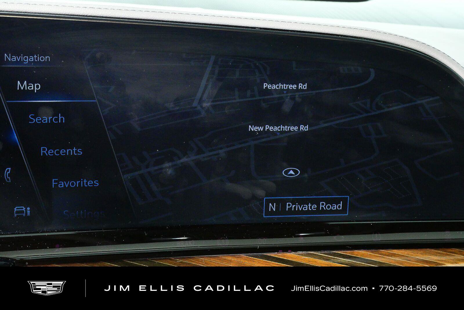 Used 2023 Cadillac Escalade ESV Sport Platinum w/ LPO, ONYX Package AWD/4WD image 12