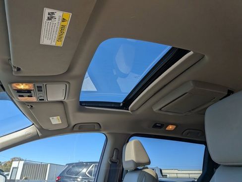 Used 2023 Honda Odyssey Touring image 22