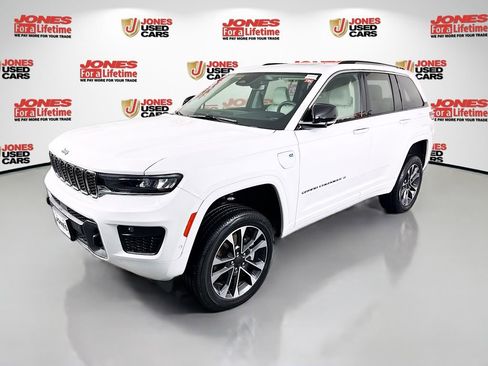 Used 2022 Jeep Grand Cherokee Overland image 15