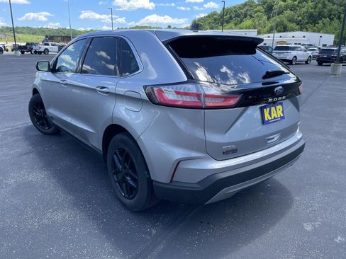 Used 2023 Ford Edge SEL AWD/4WD image 7