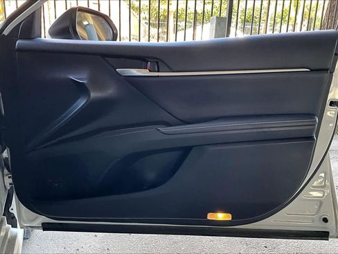 Used 2023 Toyota Camry XSE image 22