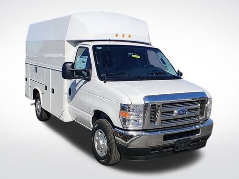 New 2025 Ford E-350 and Econoline 350 Super Duty w/ Power Equipment Group RWD image 5