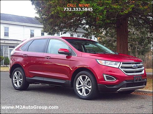 Used 2018 Ford Edge Titanium w/ Technology Package image 6