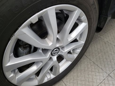 Used 2022 Nissan Rogue Sport SV image 31