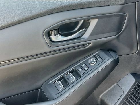 Used 2025 Honda Accord Sport image 16