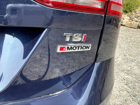 Used 2017 Volkswagen Golf Alltrack S image 7