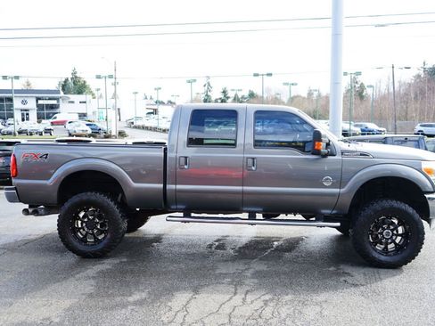 Used 2014 Ford F250 Lariat w/ Lariat Ultimate Package image 6