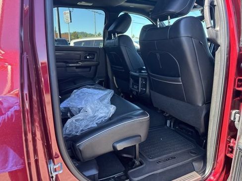 Used 2022 RAM 2500 Limited AWD/4WD image 12