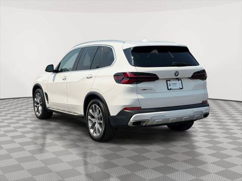 Used 2024 BMW X5 xDrive50e AWD/4WD image 5