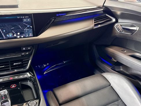 Used 2022 Audi RS e-tron GT w/ Carbon Performance Package image 20