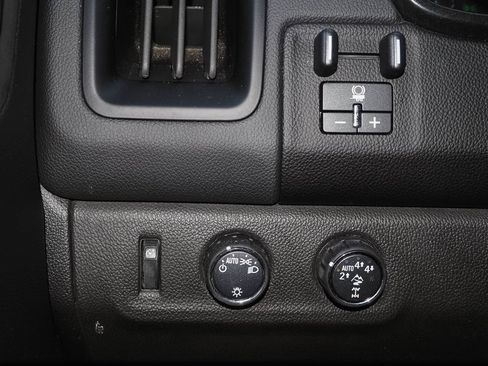 Used 2022 Chevrolet Colorado ZR2 w/ ZR2 Dusk Special Edition image 27