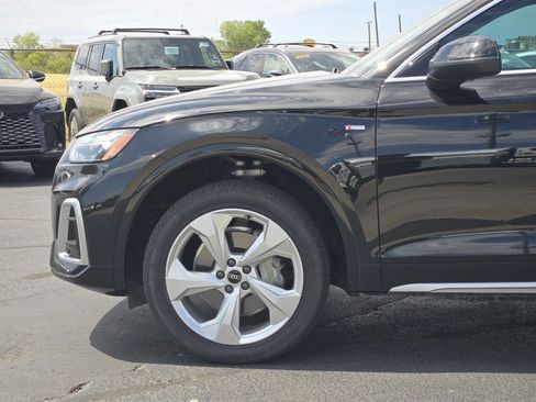 Used 2023 Audi Q5 2.0T Premium Plus w/ Premium Plus Package AWD/4WD image 8
