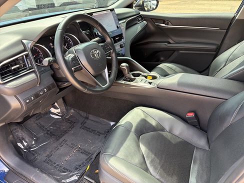 Used 2024 Toyota Camry XLE FWD image 9
