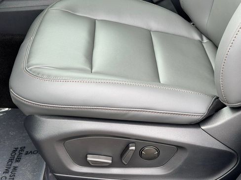 New 2025 Ford Explorer Active w/ Active Comfort Package image 26