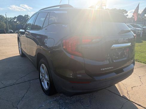 Used 2019 GMC Terrain SLE w/ Driver Convenience Package AWD/4WD image 8
