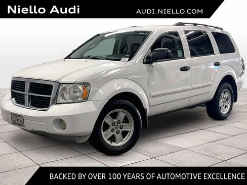 Used 2009 Dodge Durango SLT image 1