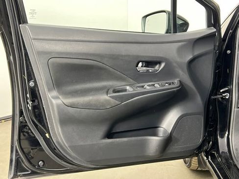 Used 2021 Nissan Versa SV image 19