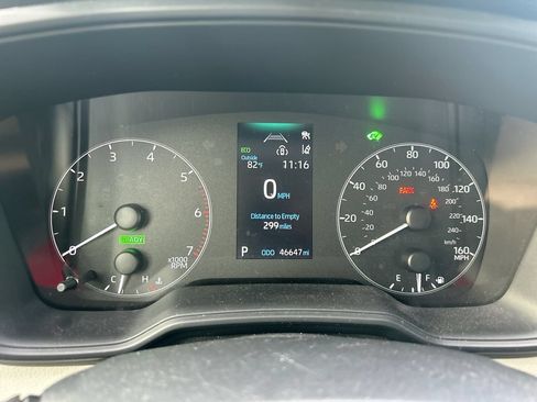Used 2024 Toyota Corolla LE FWD image 20