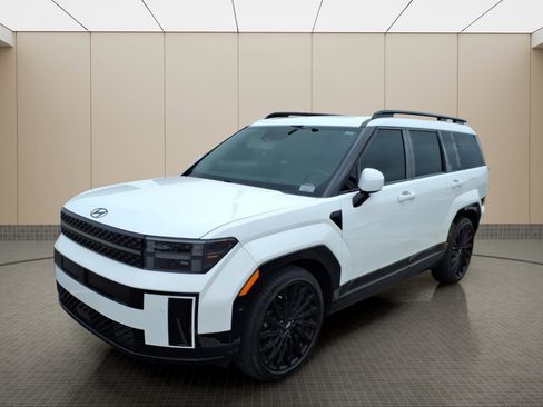 Used 2024 Hyundai Santa Fe Calligraphy image 2