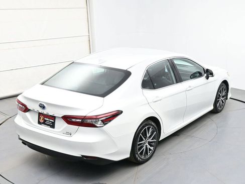 Used 2022 Toyota Camry XLE image 33