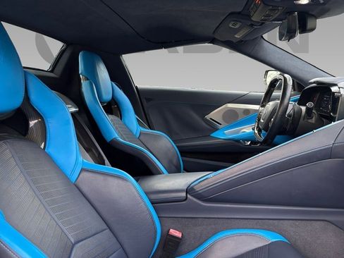 Used 2021 Chevrolet Corvette Stingray Premium Conv w/ Z51 Performance Package image 11