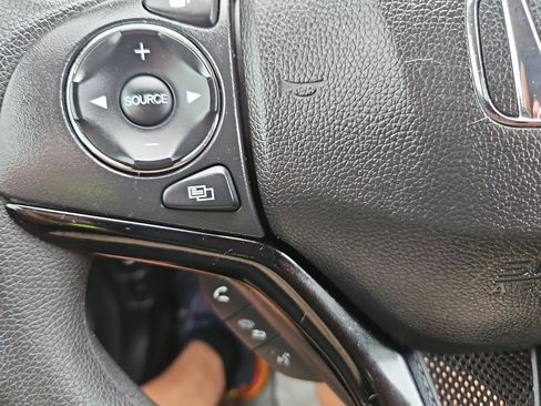 Used 2022 Honda HR-V EX image 26