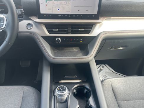 Used 2025 Ford Explorer Active image 12